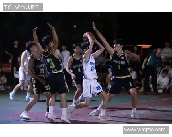 广州篮球队在篮球团队协作排行榜中荣获第五名展现出色团队精神与实力